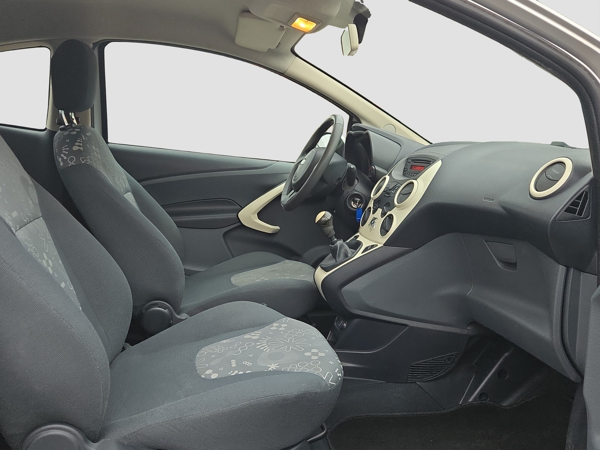 FORD KA 1.25 Ambiente-image-13
