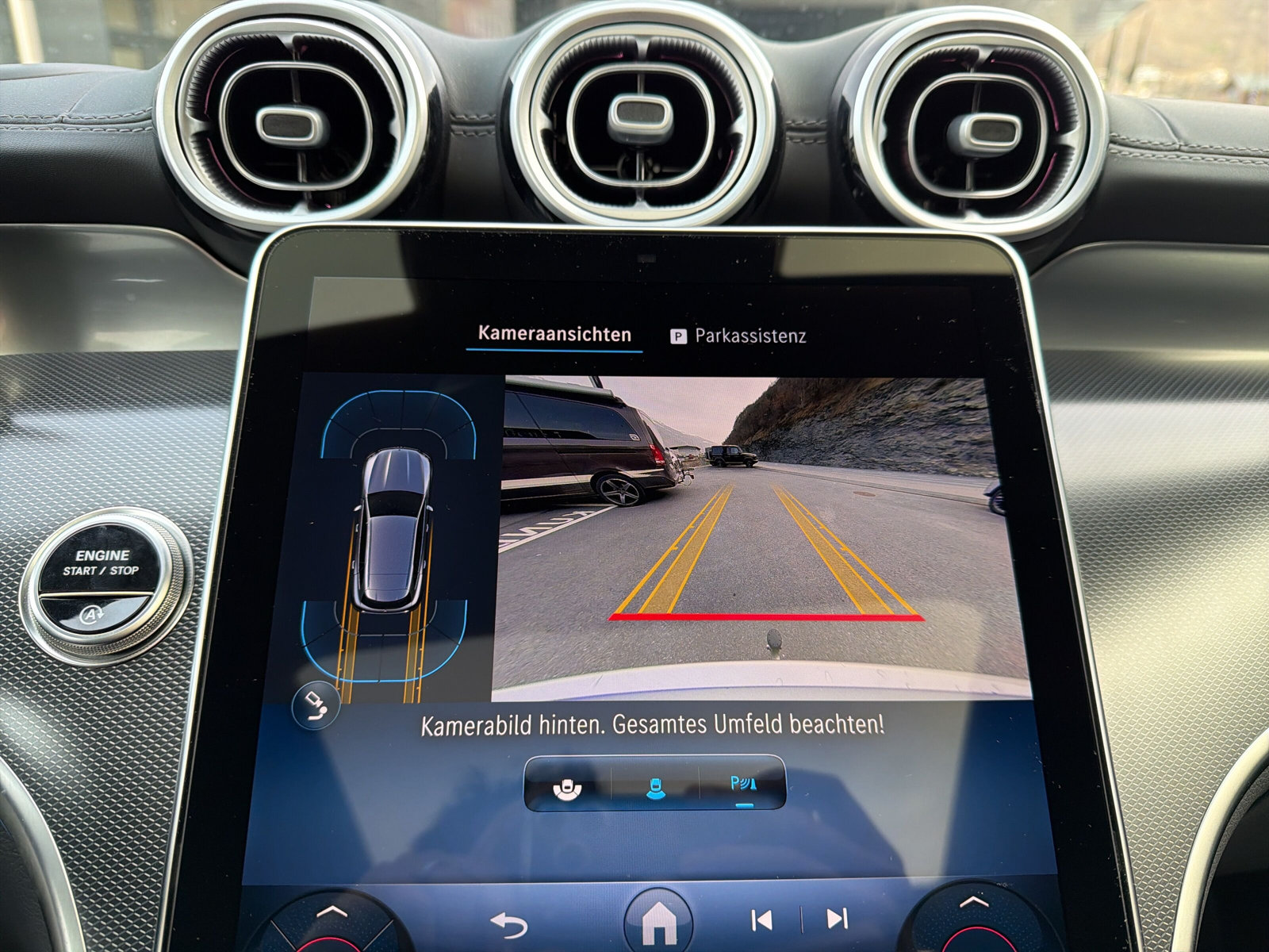 MERCEDES-BENZ GLC 220 d 4M 9G-Tronic-image-25