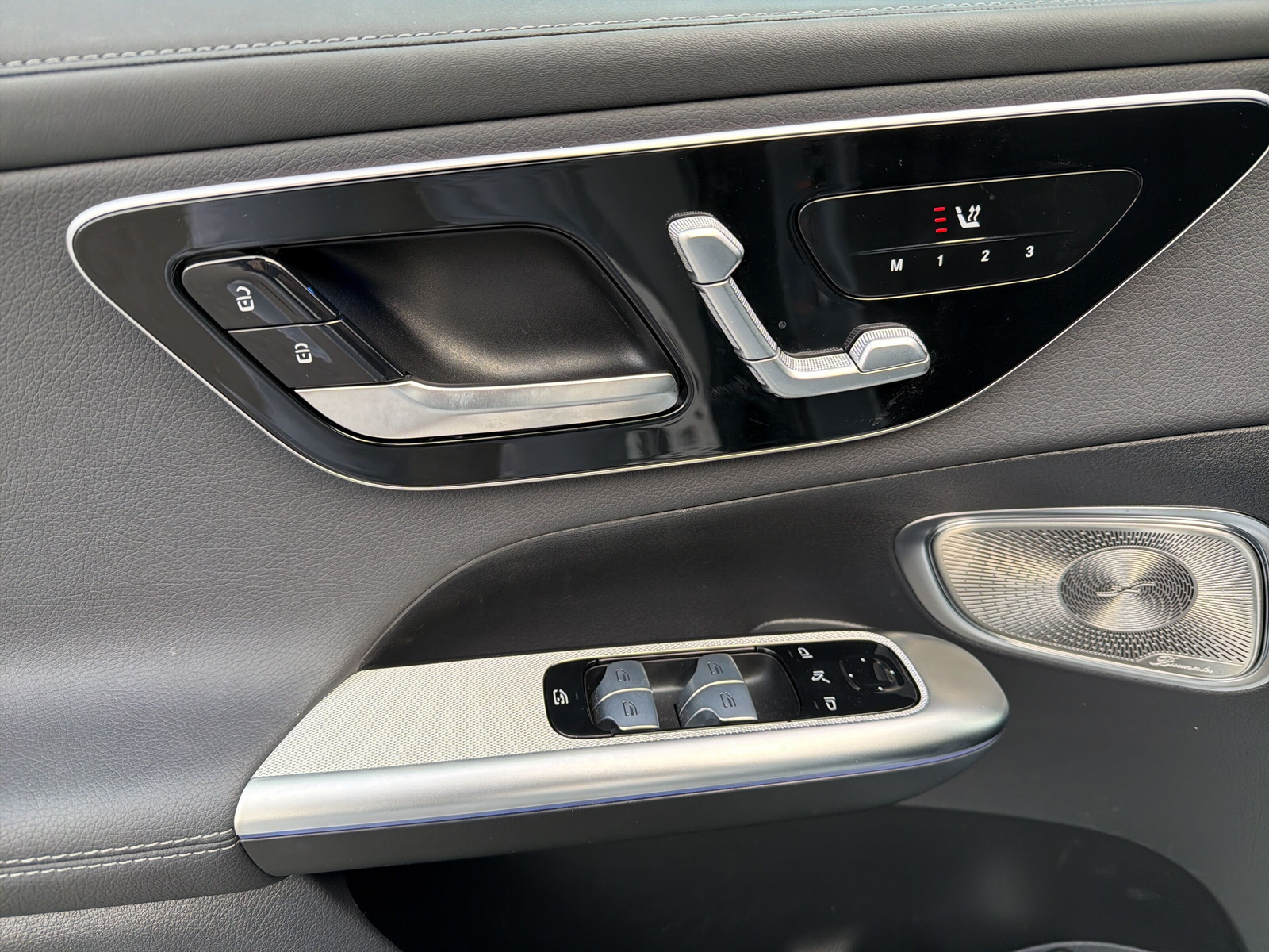 MERCEDES-BENZ GLC 220 d 4M 9G-Tronic-image-11