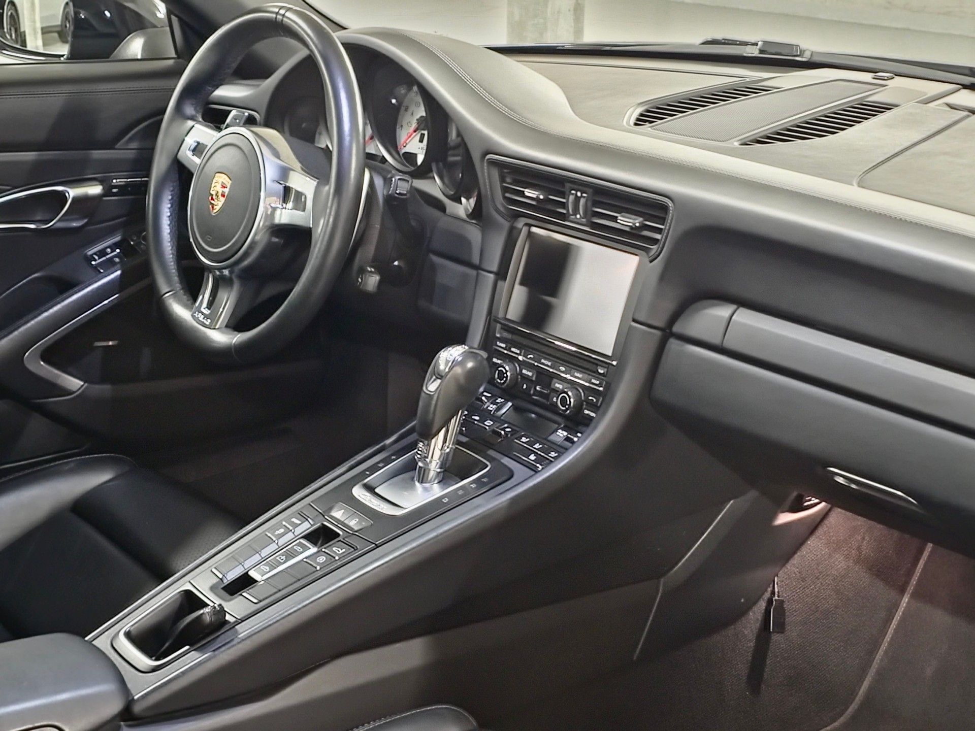 PORSCHE 911 Cabrio Carrera 4 PDK-image-9