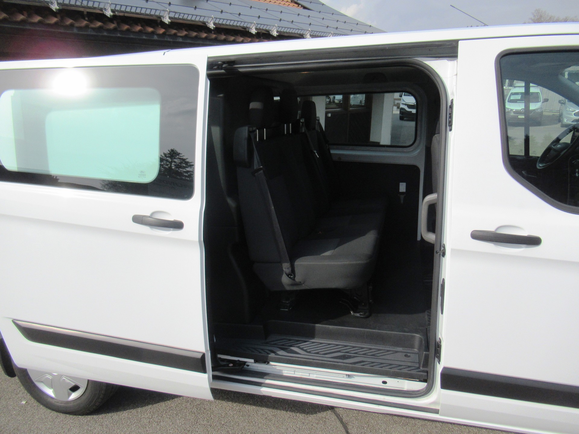 FORD Transit Custom Van 300 L2H1 DK Trend-showroom-element-3