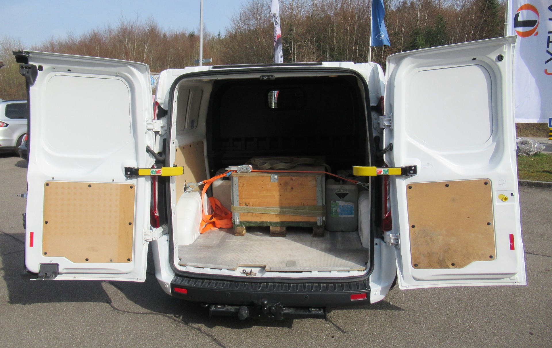 FORD Transit Custom Van 300 L2H1 DK Trend-image-6