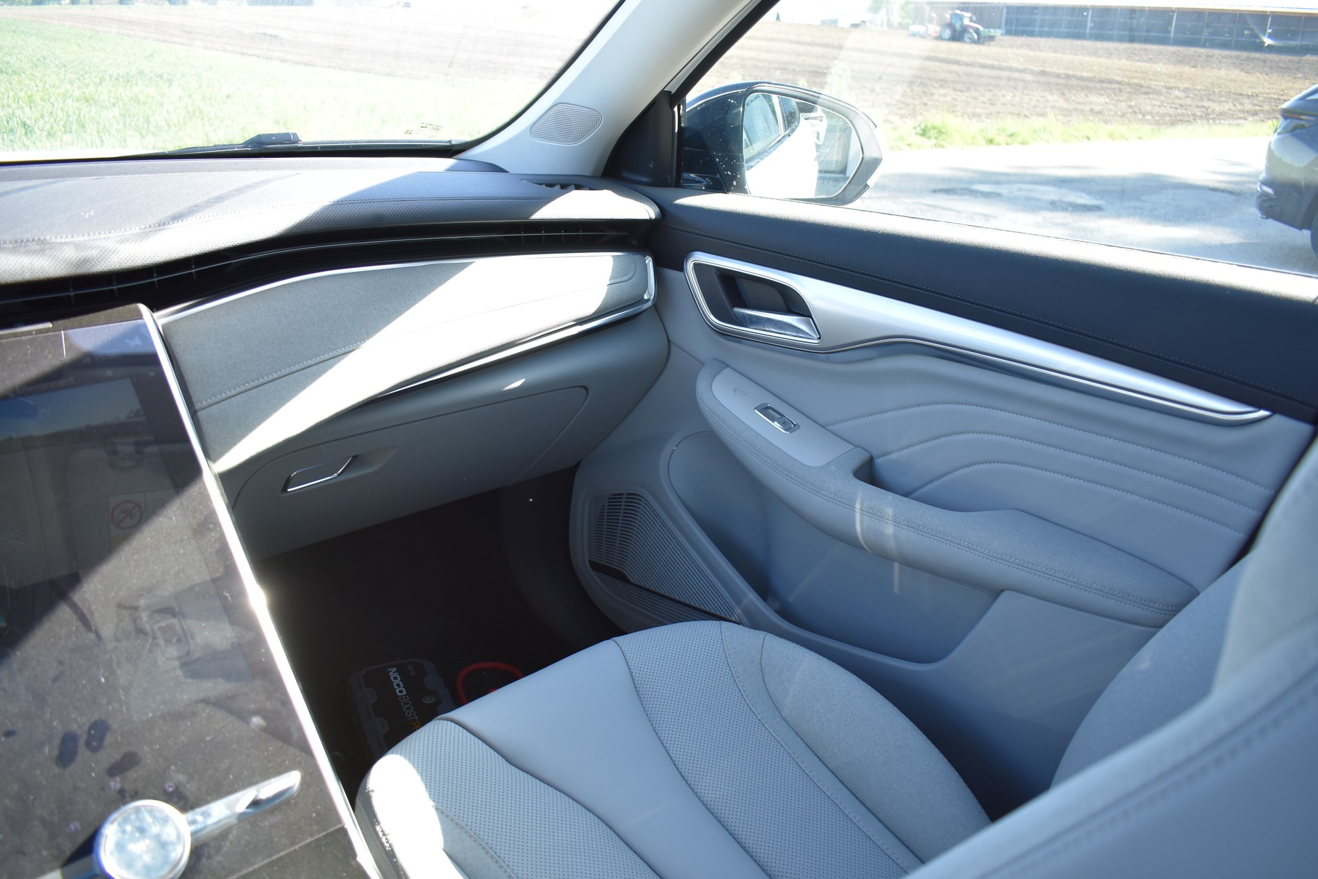 MG Marvel R EV 70kWh LUXURY-image-10