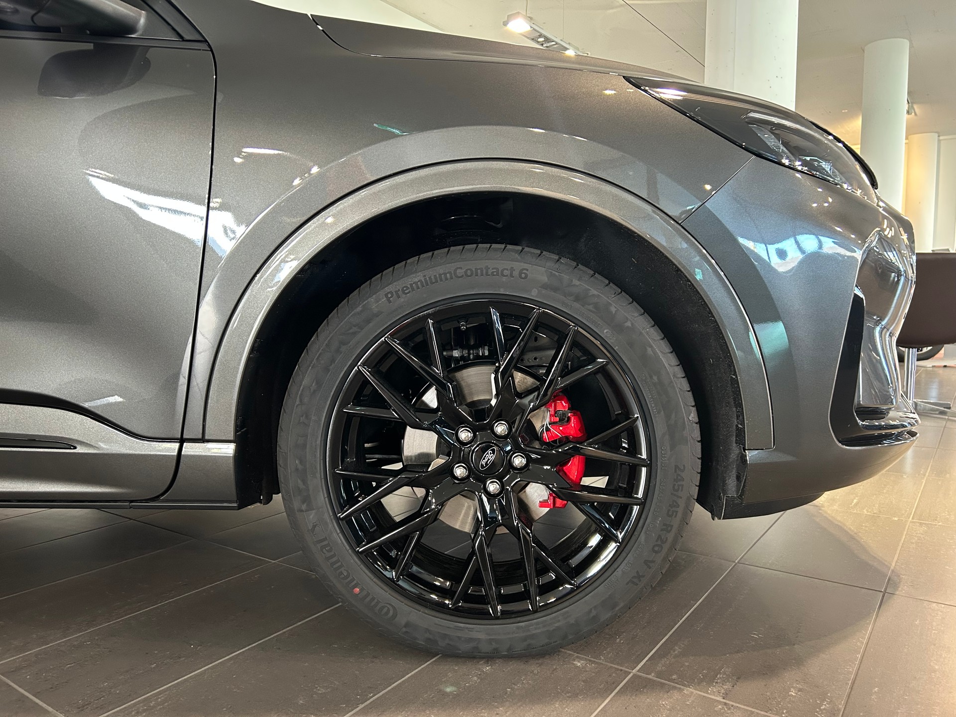 FORD Kuga 2.5 FHEV Sound Edition 4WD-image-19