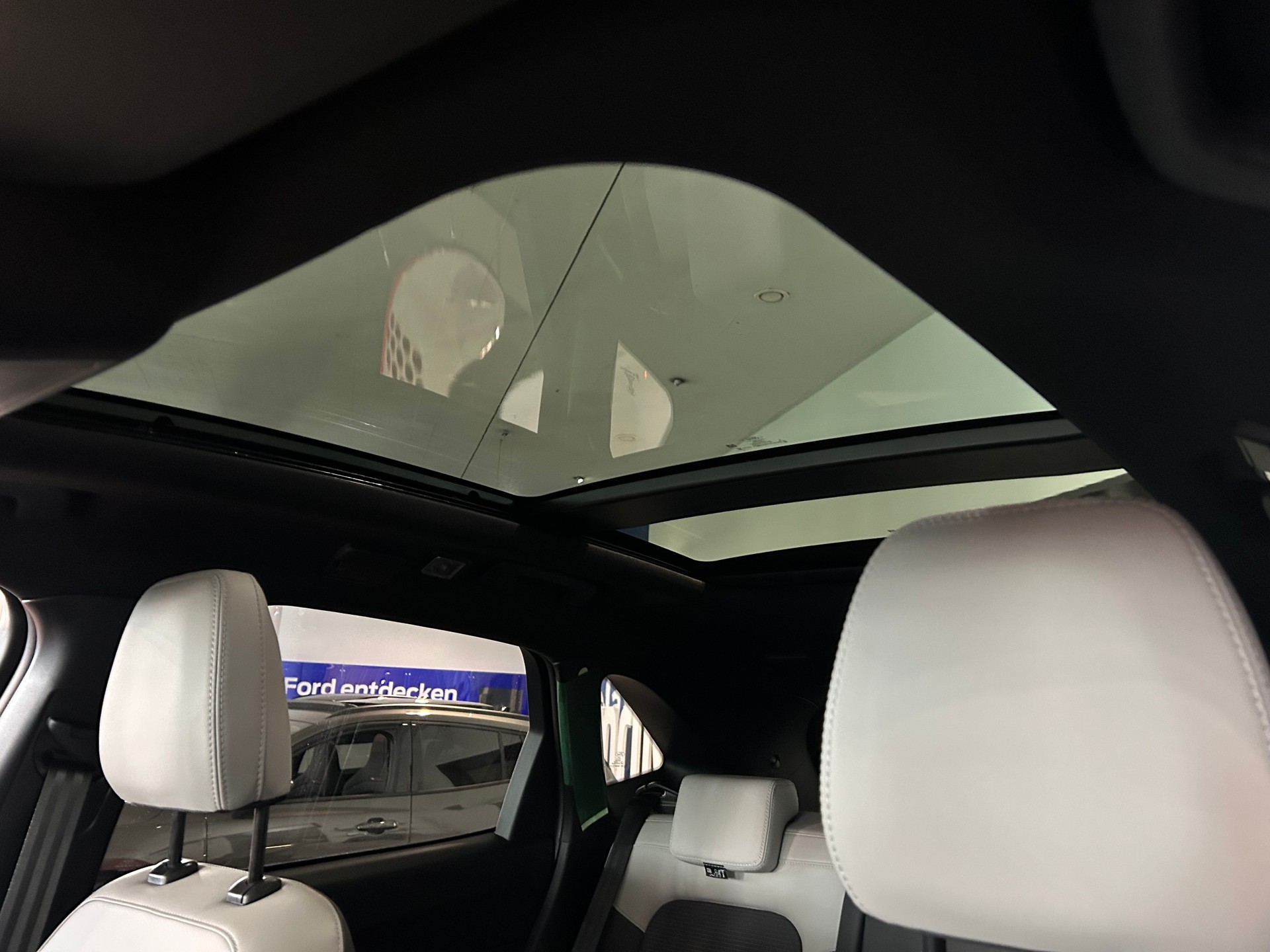 FORD Kuga 2.5 FHEV Sound Edition 4WD-image-16