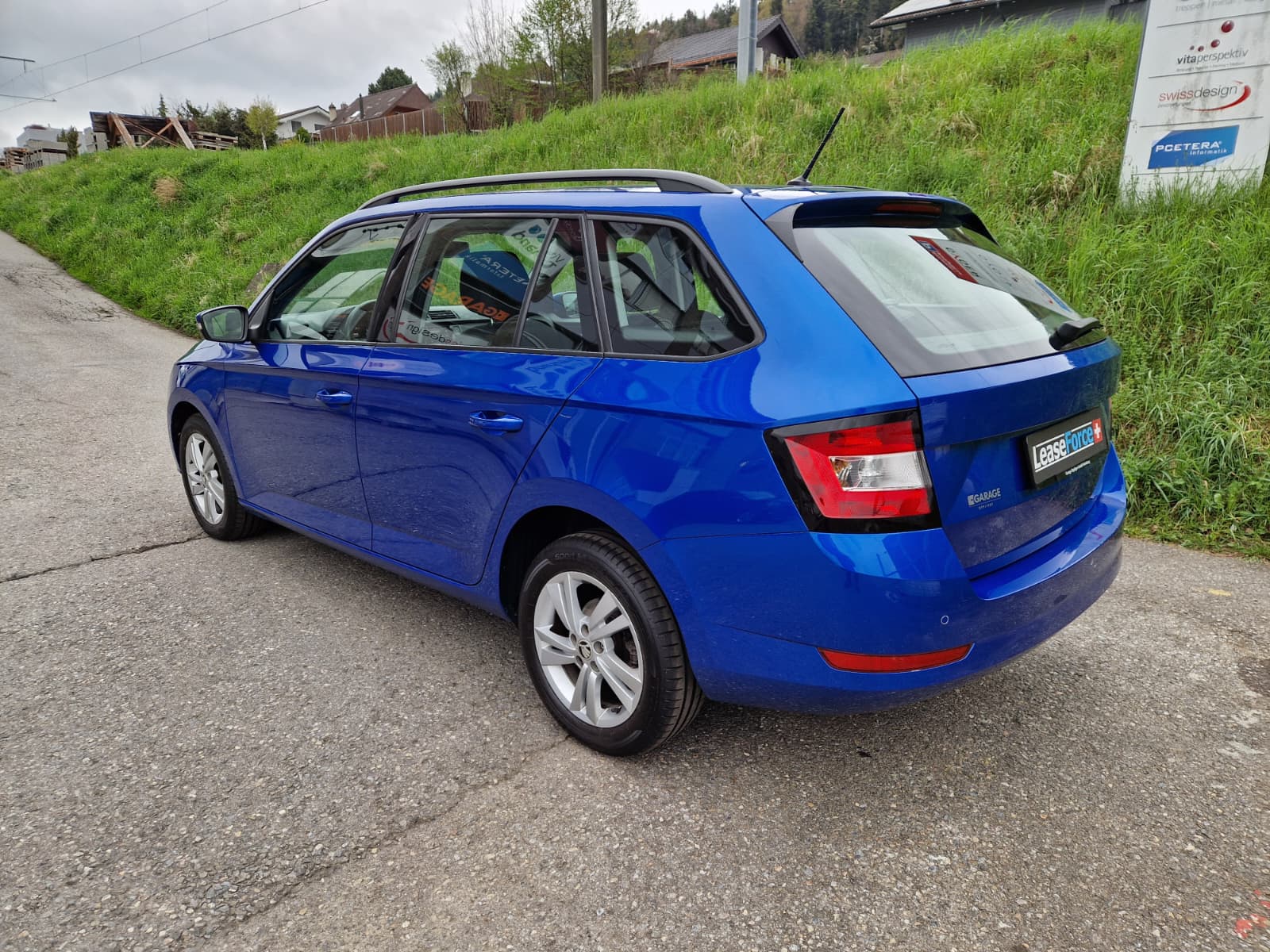 SKODA Fabia Combi 1.0 TSI Ambition DSG-image-4