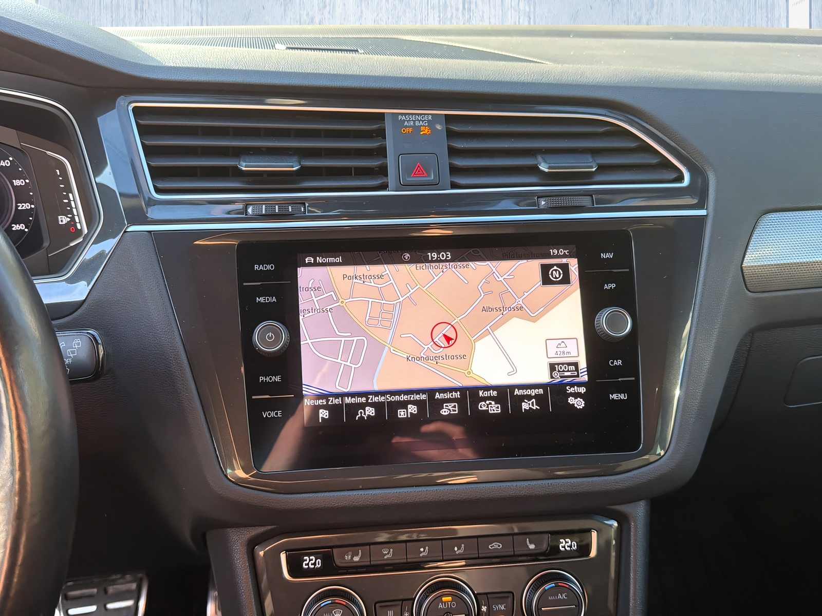 VW Tiguan 2.0TSI Offroad 4M 4Motion DSG-image-15