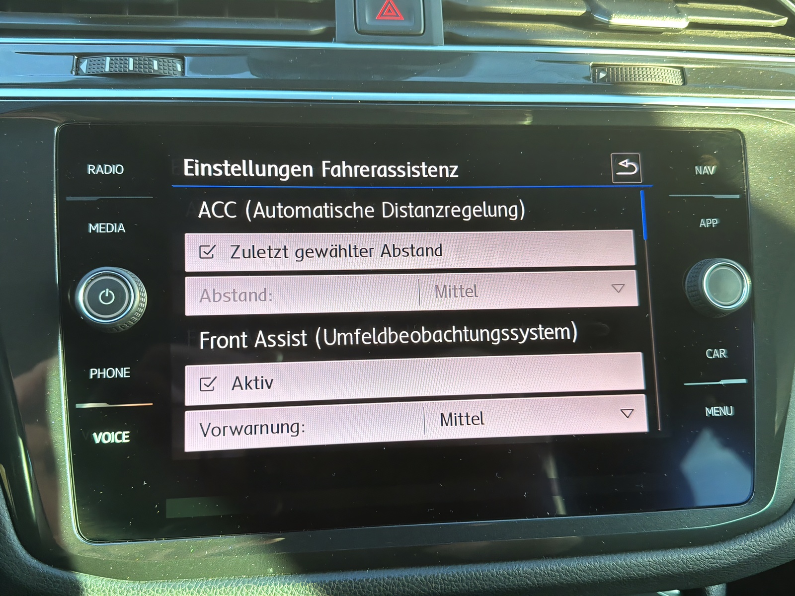 VW Tiguan 2.0TSI Offroad 4M 4Motion DSG-image-20