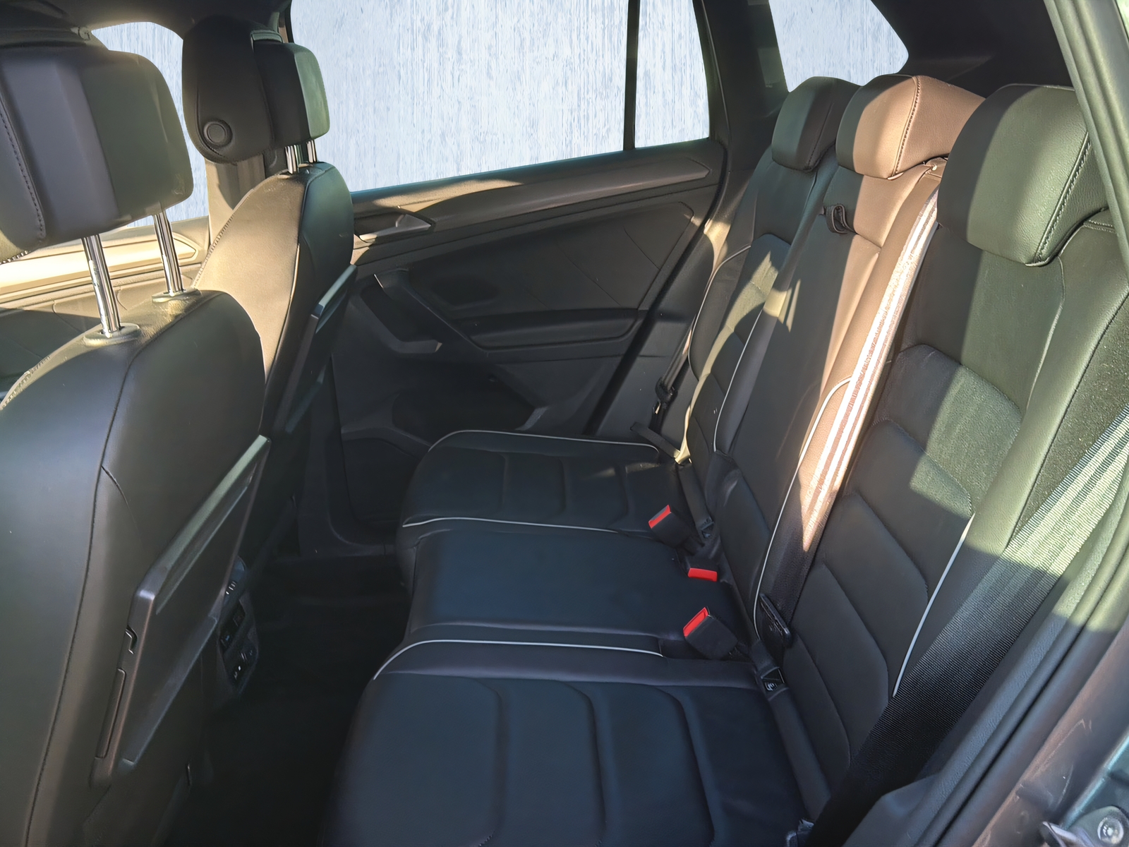 VW Tiguan 2.0TSI Offroad 4M 4Motion DSG-image-16