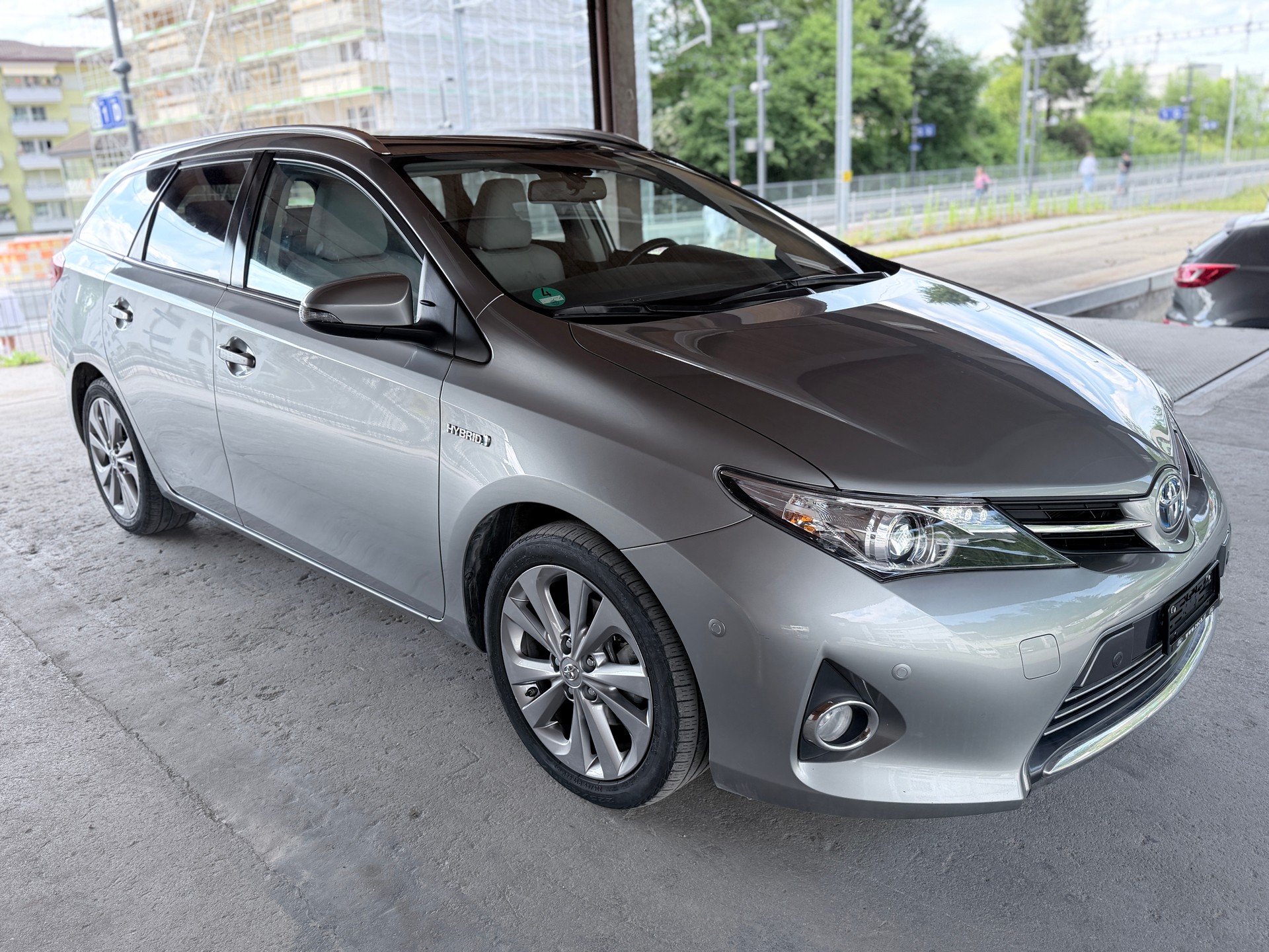 TOYOTA Auris Touring Sports 1.8 16V HSD Linea Luna-image-7