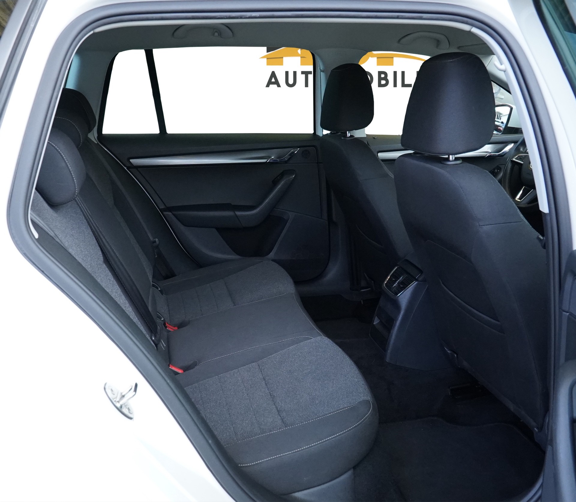 SKODA Octavia Combi 1.0 TSI Soleil *CH Fahrzeug & AHK*-image-15