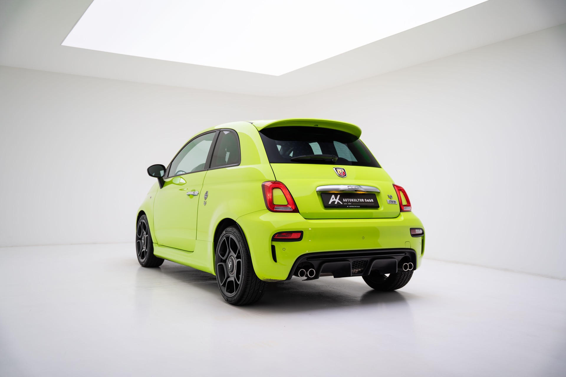 FIAT 595 1.4 16V Turbo Abarth Pista - 70th Anniversary-image-12