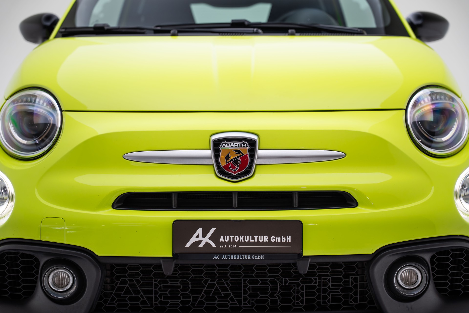 FIAT 595 1.4 16V Turbo Abarth Pista - 70th Anniversary-image-5