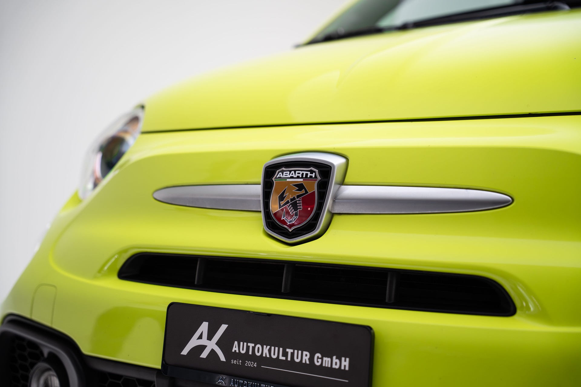FIAT 595 1.4 16V Turbo Abarth Pista - 70th Anniversary-image-4