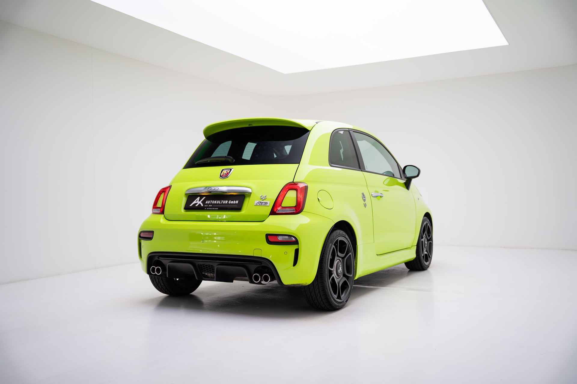 FIAT 595 1.4 16V Turbo Abarth Pista - 70th Anniversary-image-8