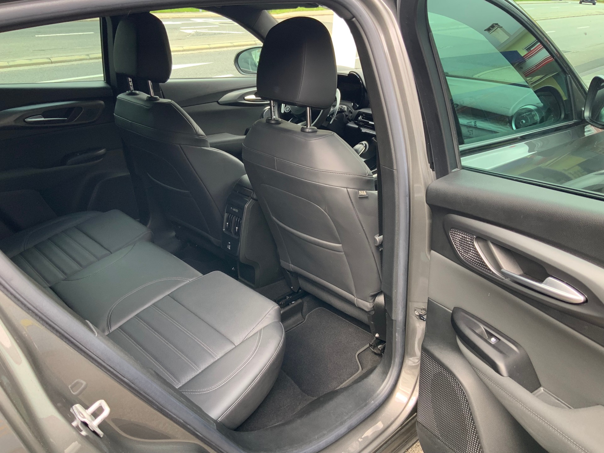 ALFA ROMEO Tonale 1.3 Plug-in-Hybrid Q4 Veloce-image-7