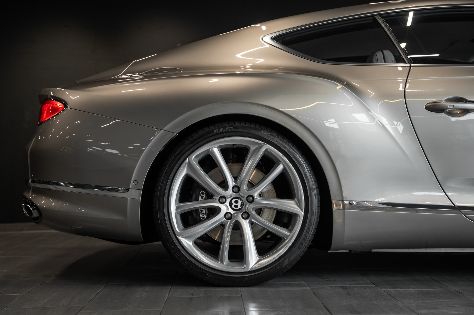 BENTLEY Continental GT 4.0 V8 / CH Auto / Werksgarantie / 8 Fach / Traum Konfiguration /-image-4