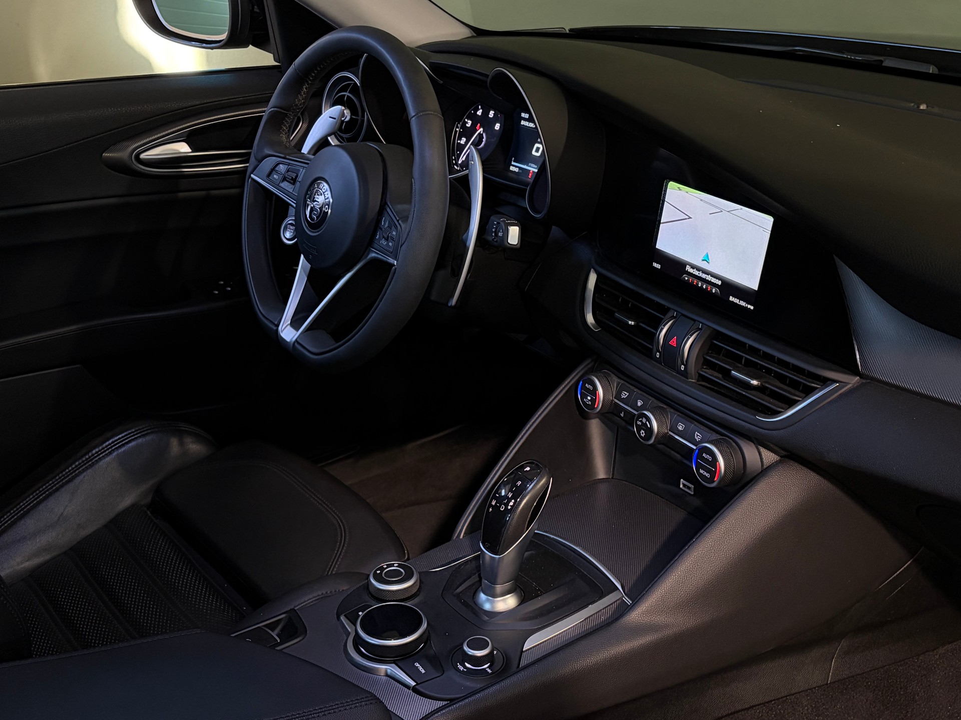 ALFA ROMEO Giulia 2.0 Veloce Q4 Automatic*CH-Fahrzeug*-image-12
