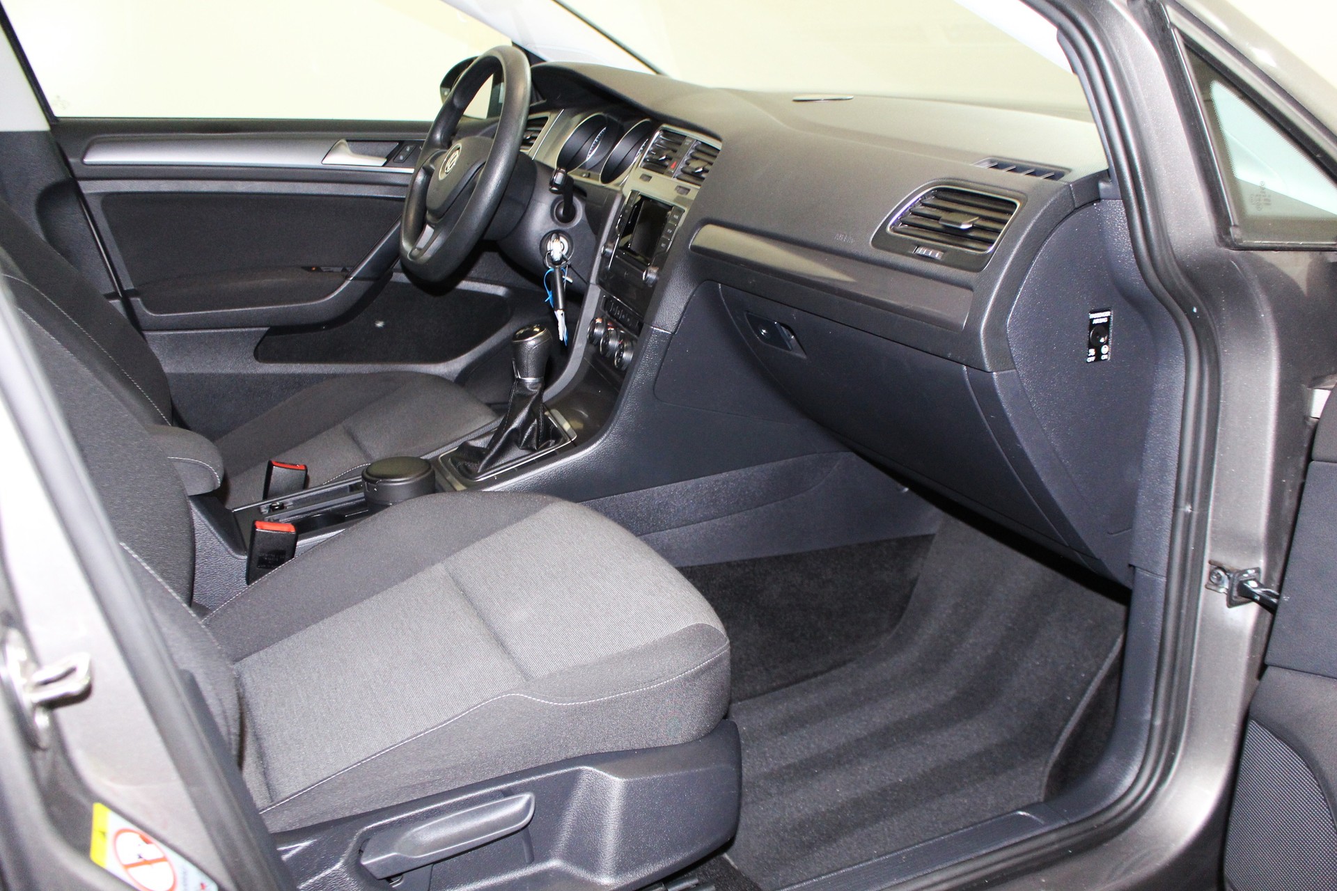 VW Golf VII Variant 1.2 TSI Trendline-image-10