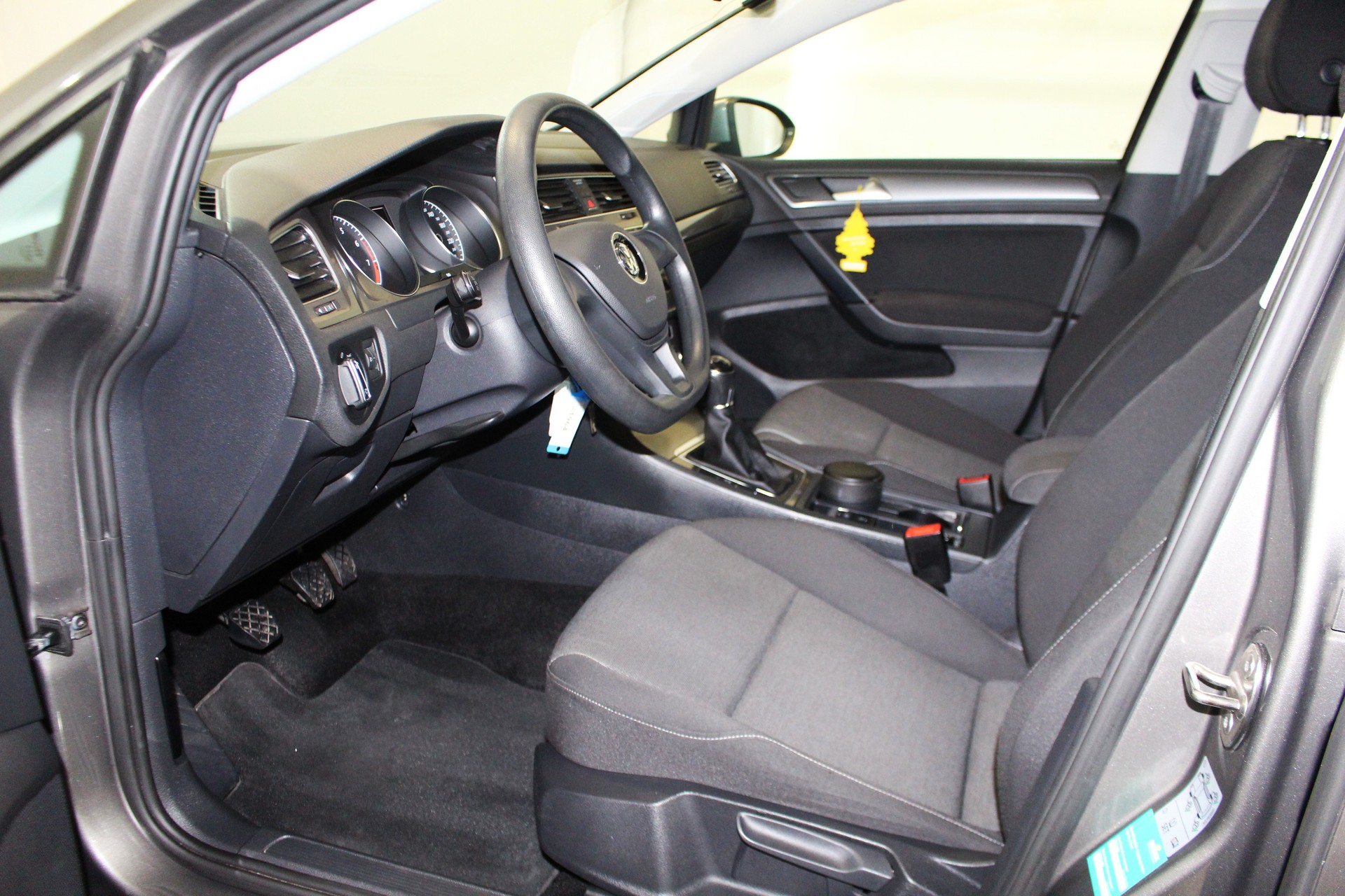 VW Golf VII Variant 1.2 TSI Trendline-image-6