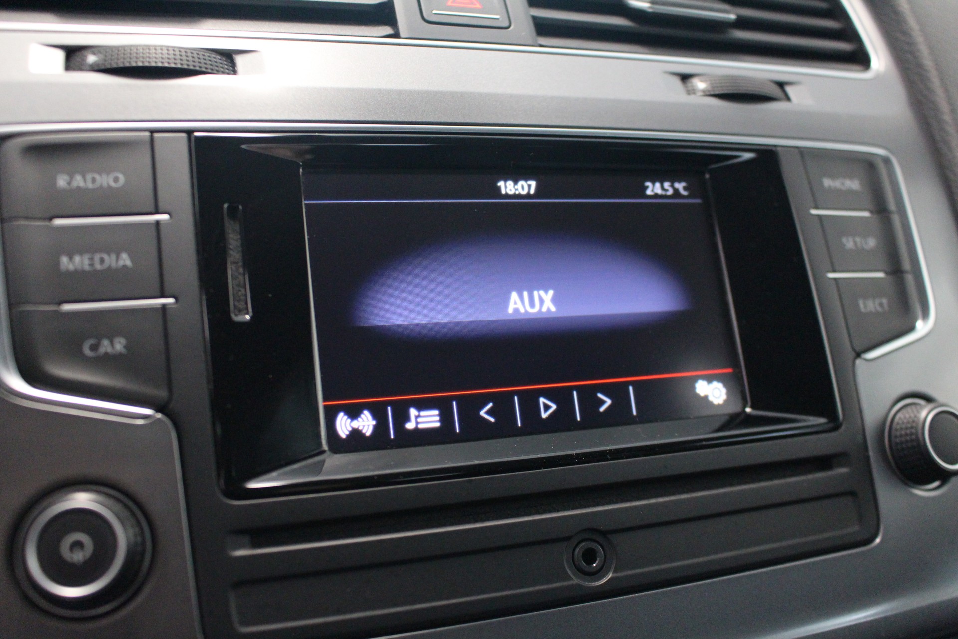 VW Golf VII Variant 1.2 TSI Trendline-image-15