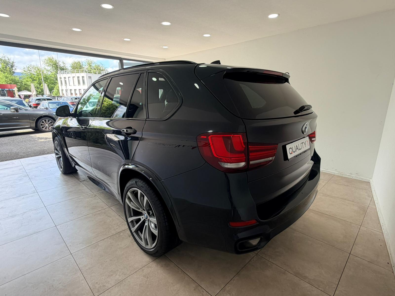 BMW X5 xDrive 30d Pure M Sport*7 Plätzer*Vollaustattung*-showroom-element-2