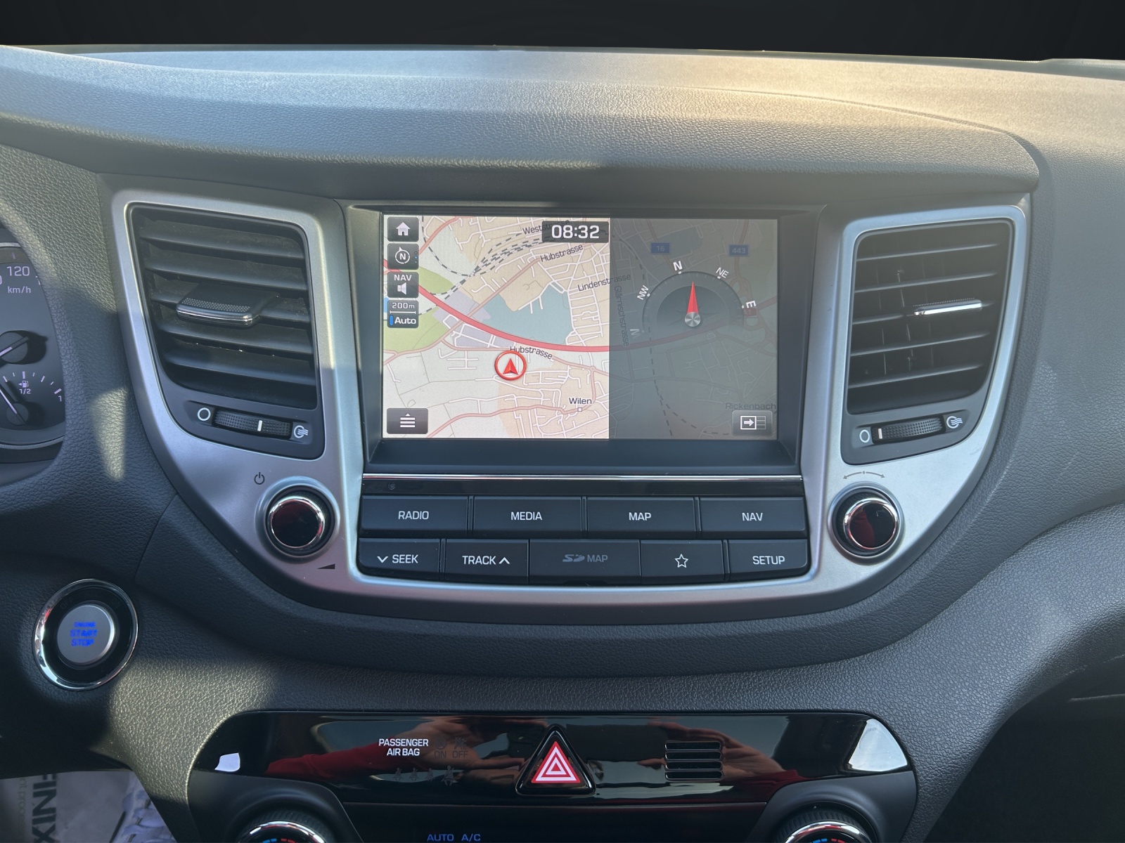HYUNDAI Tucson 2.0 CRDI Vertex 4WD Automatic-image-13