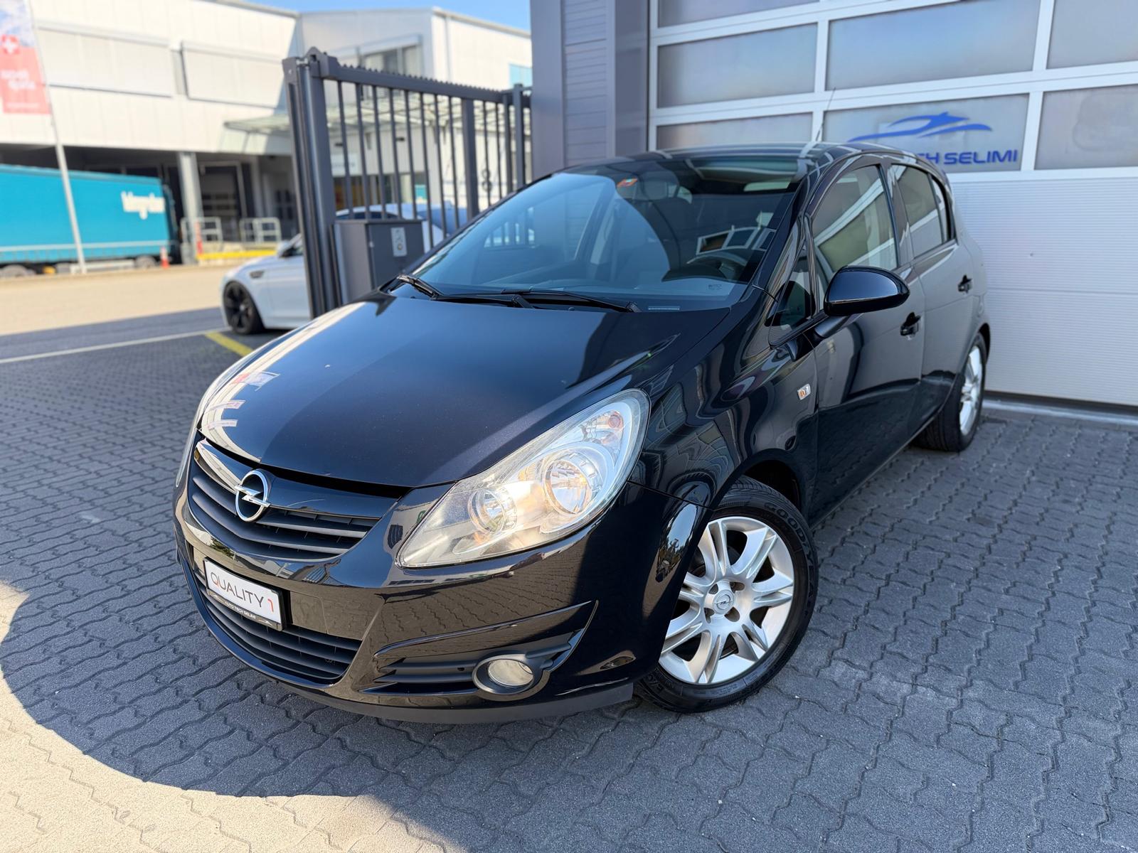 OPEL Corsa 1.4 TP Color Edition