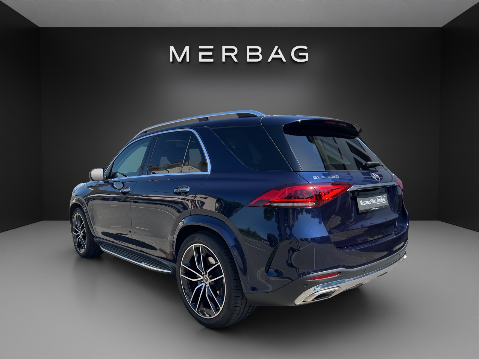 MERCEDES-BENZ GLE 450 4Matic AMG Line 9G-Tronic-image-4
