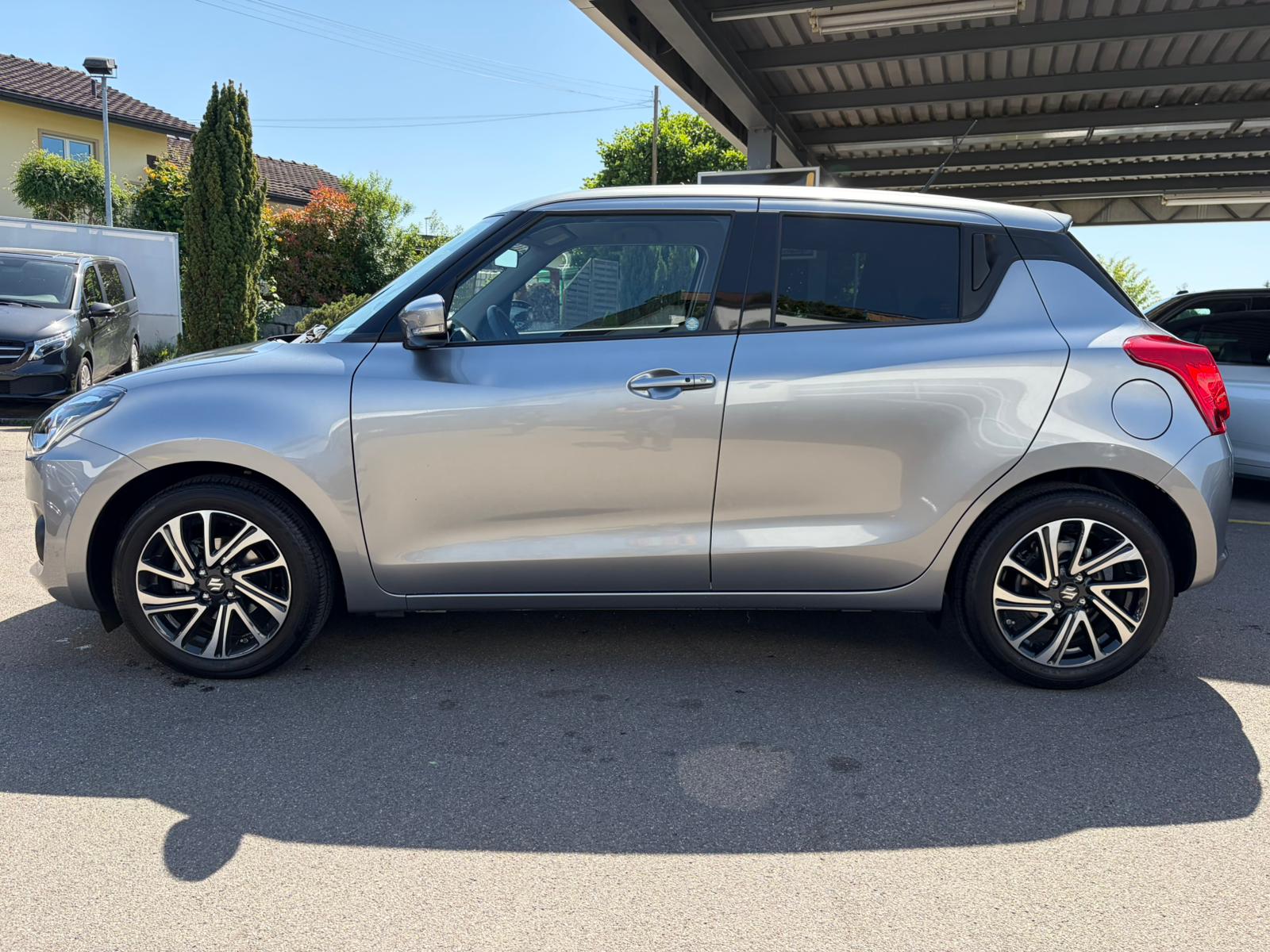SUZUKI Swift 1.2 Compact Top Hybrid CVT-image-4