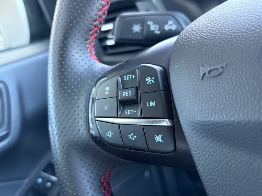 FORD Kuga 1.5 SCTi ST-Line 2WD-image-4