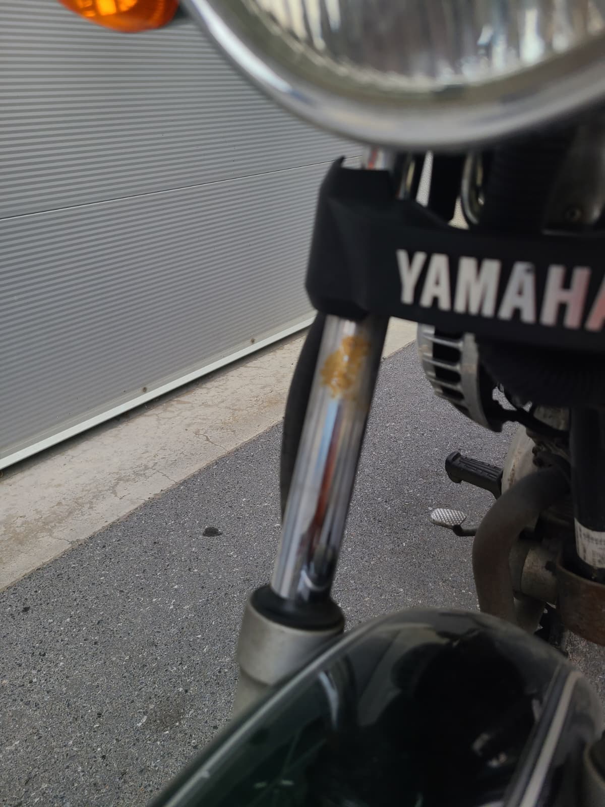 YAMAHA YBR 125 Custom-image-12