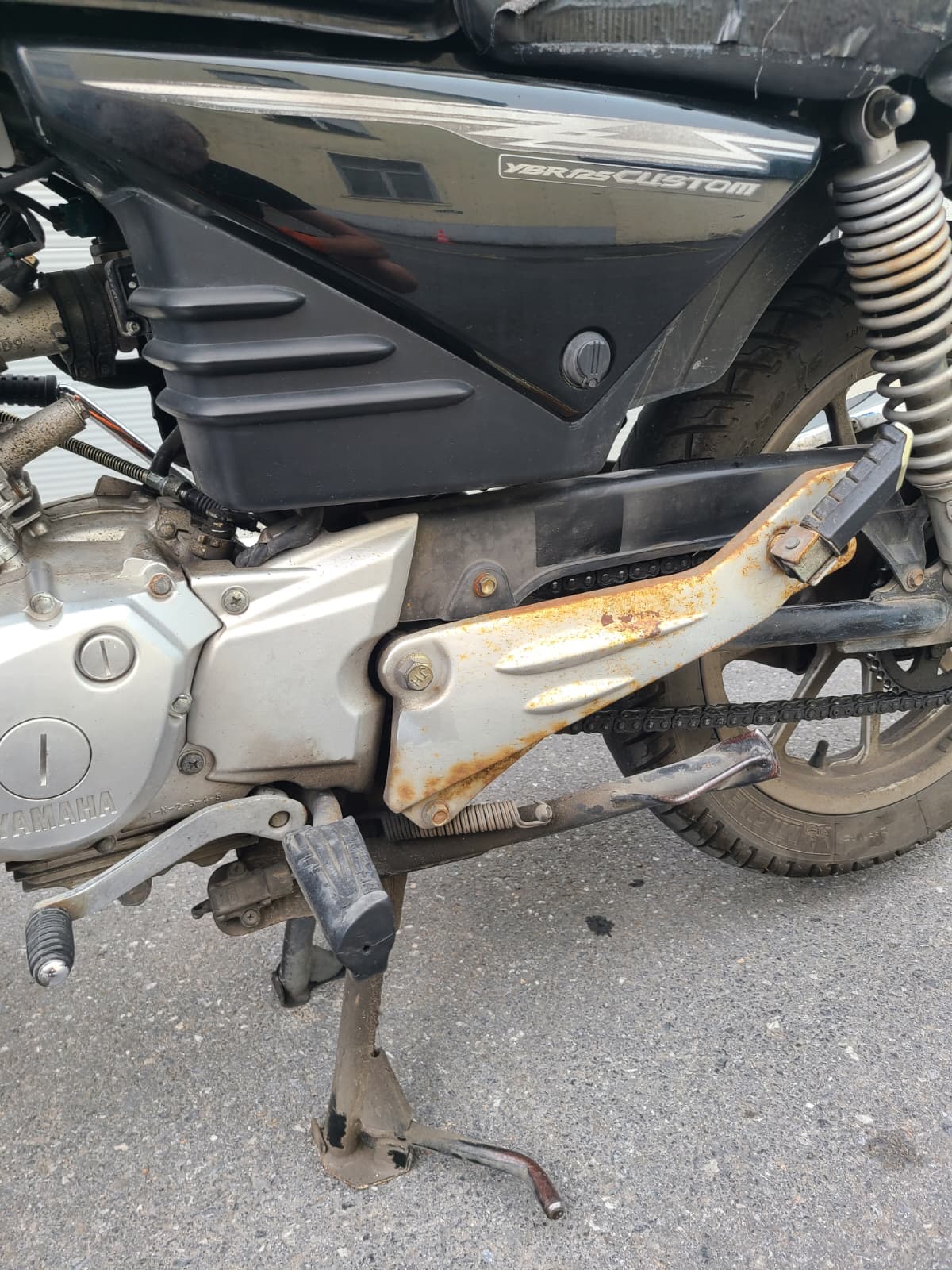 YAMAHA YBR 125 Custom-image-10