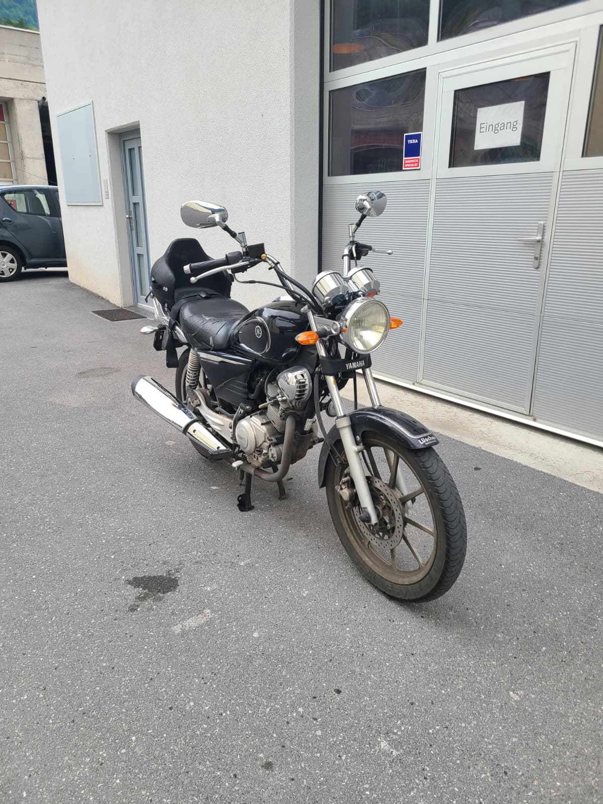 YAMAHA YBR 125 Custom-image-4