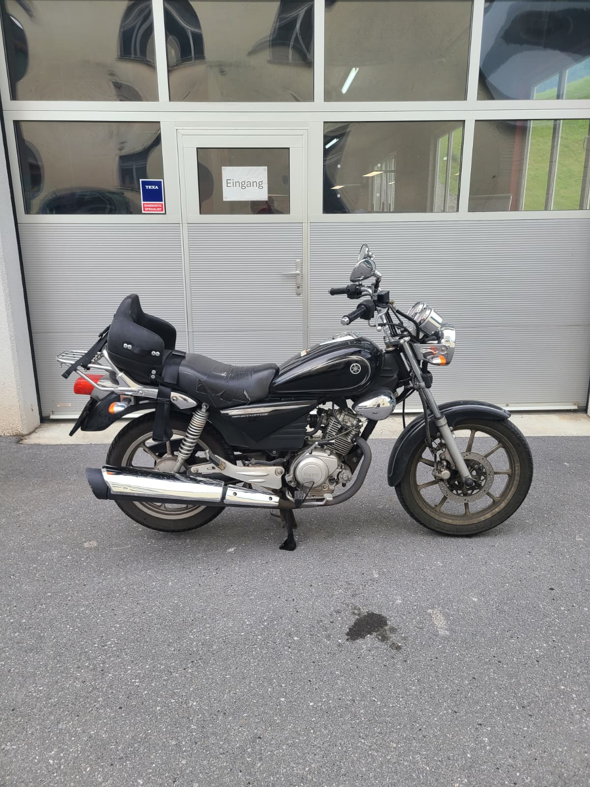 YAMAHA YBR 125 Custom-image-5
