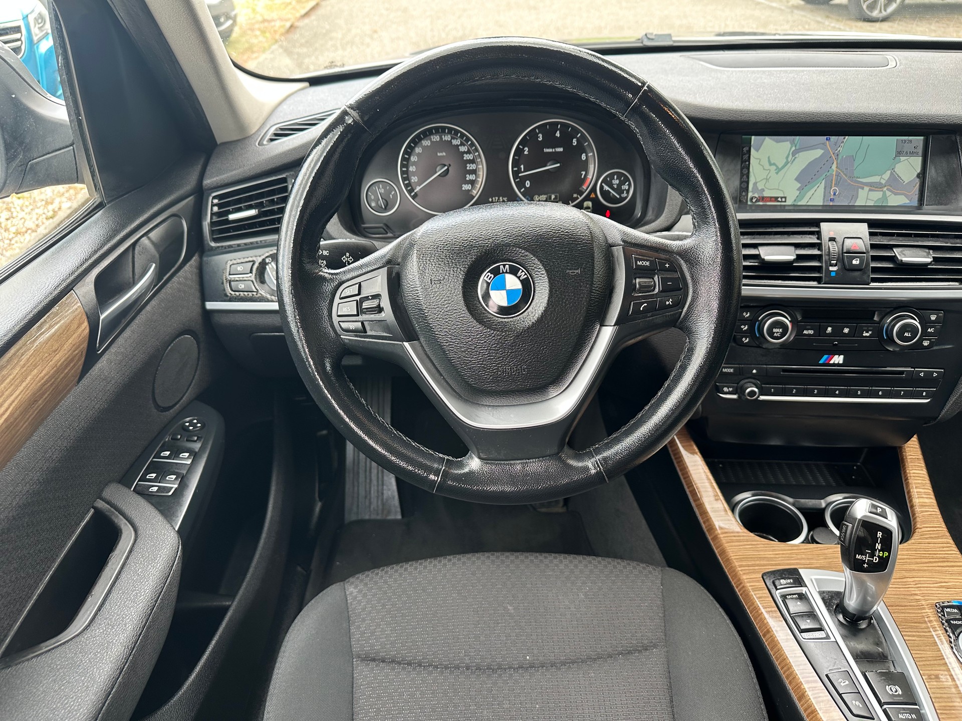 BMW X3 xDrive 20i Steptronic-image-6
