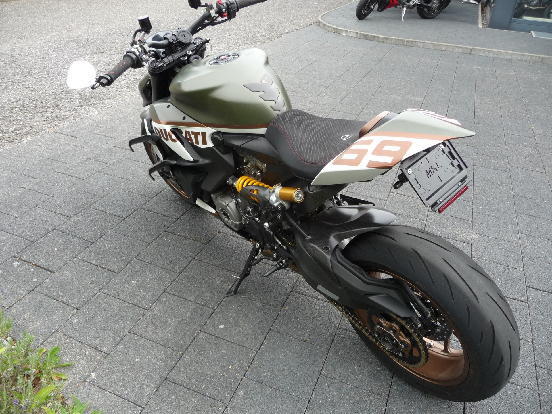 DUCATI Streetfighter V2-image-10