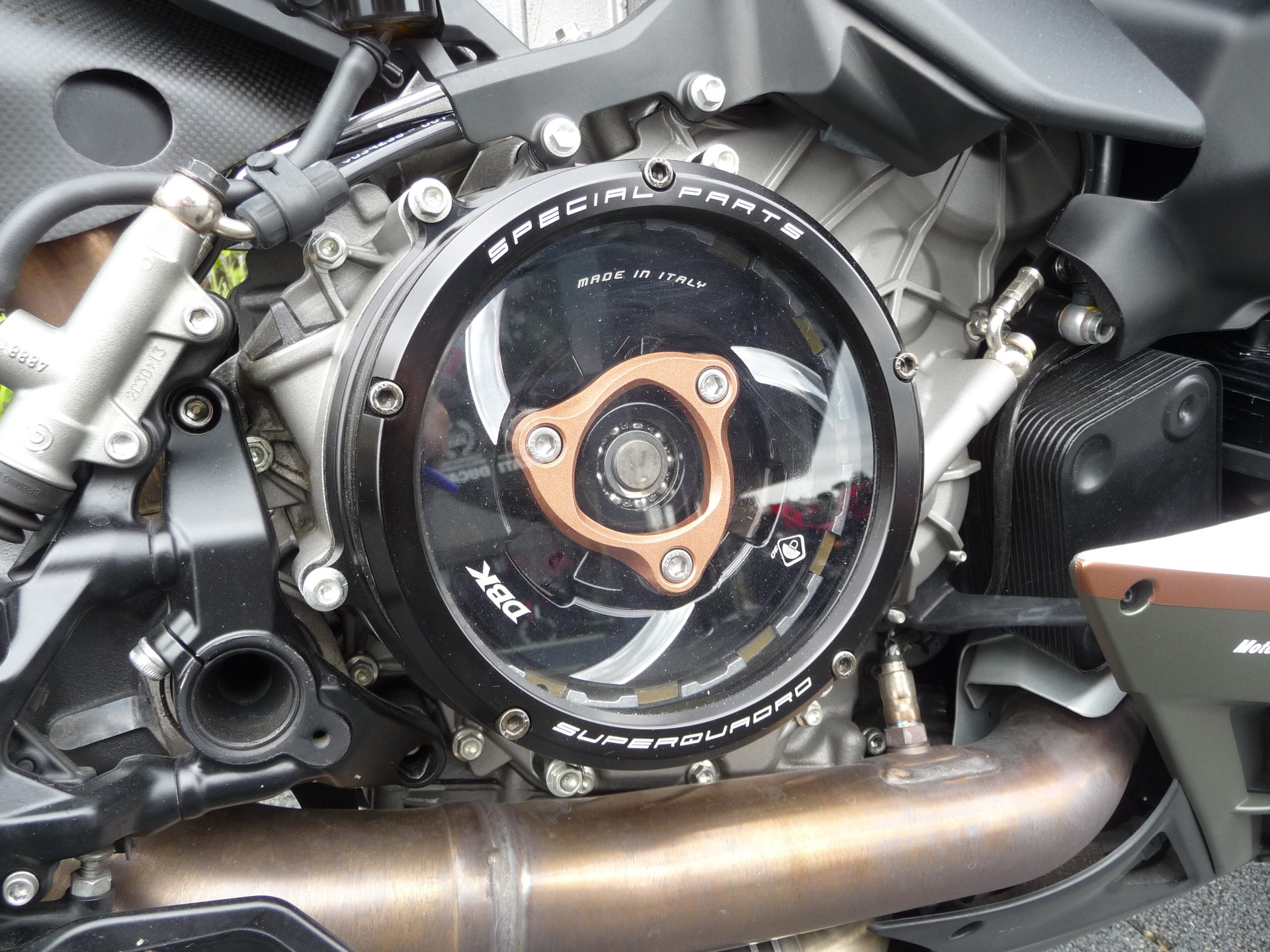 DUCATI Streetfighter V2-showroom-element-1