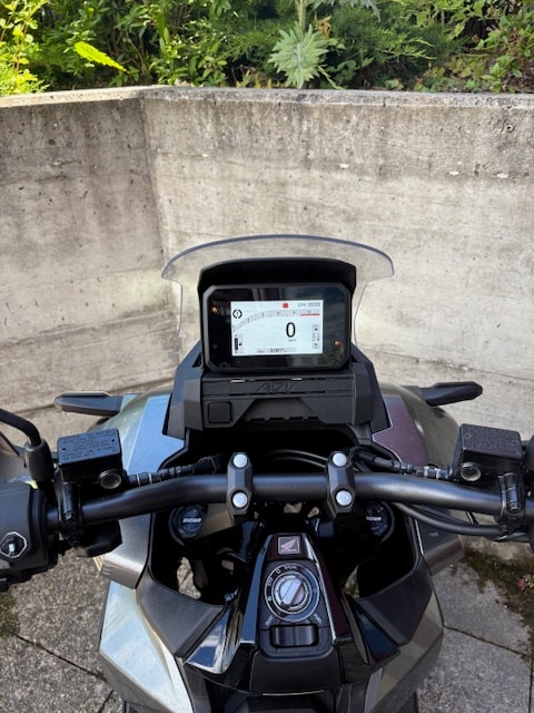 HONDA ADV 350-image-9