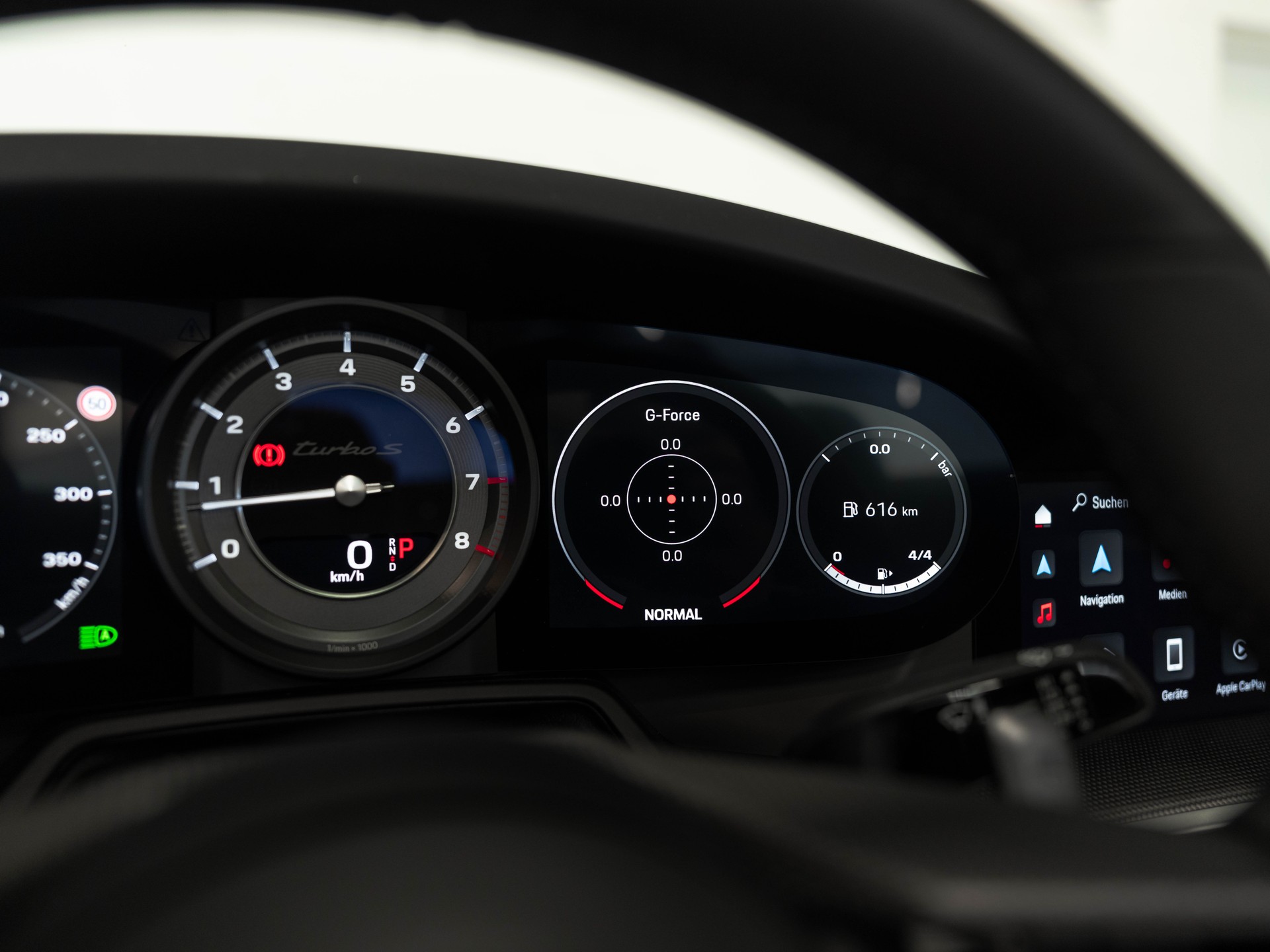 PORSCHE 911 Turbo S Cabriolet PDK-image-45