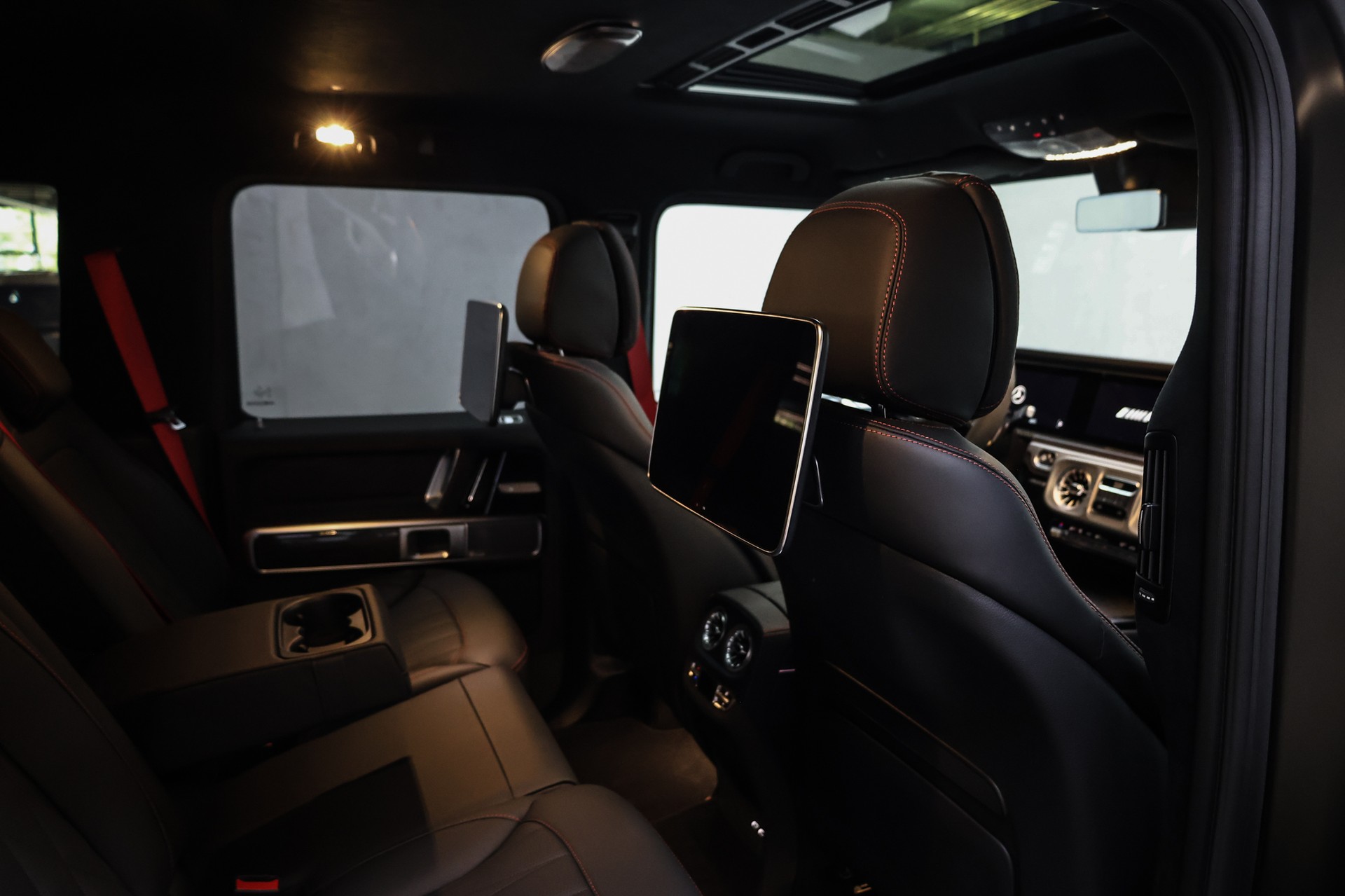 MERCEDES-BENZ G 63 AMG Manufaktur-image-23