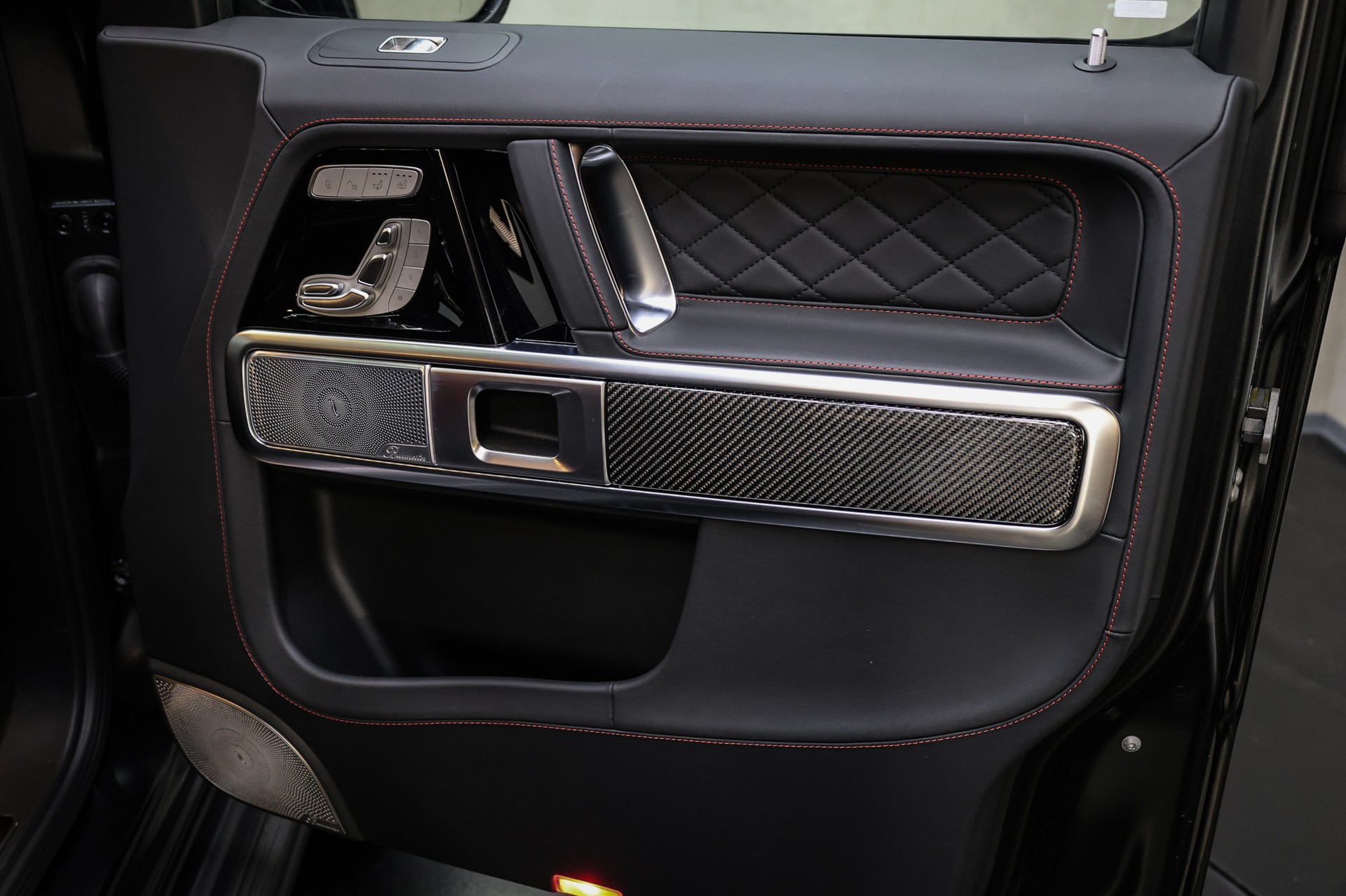 MERCEDES-BENZ G 63 AMG Manufaktur-image-28