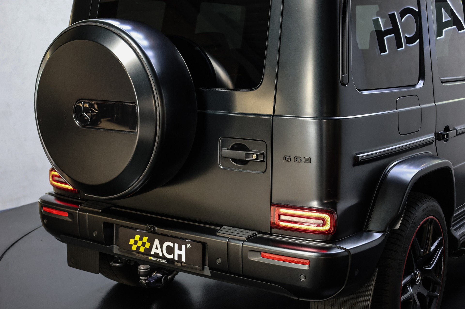 MERCEDES-BENZ G 63 AMG Manufaktur-image-12