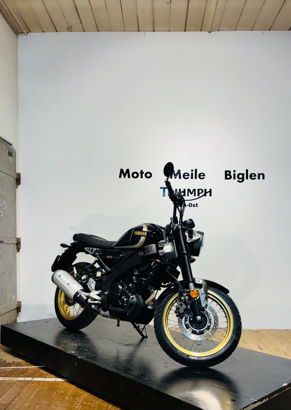 YAMAHA XSR 125-image-1