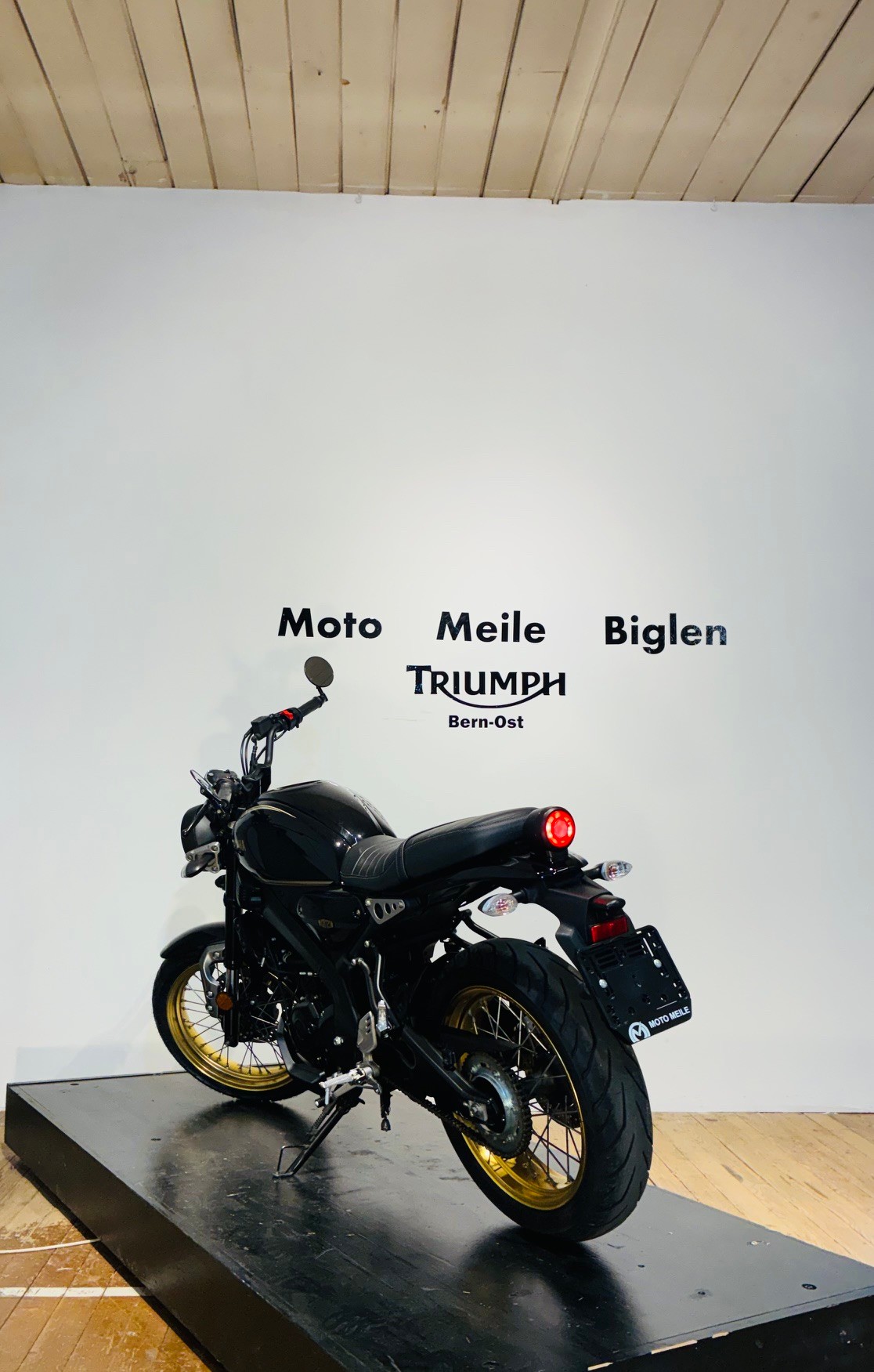 YAMAHA XSR 125-image-5