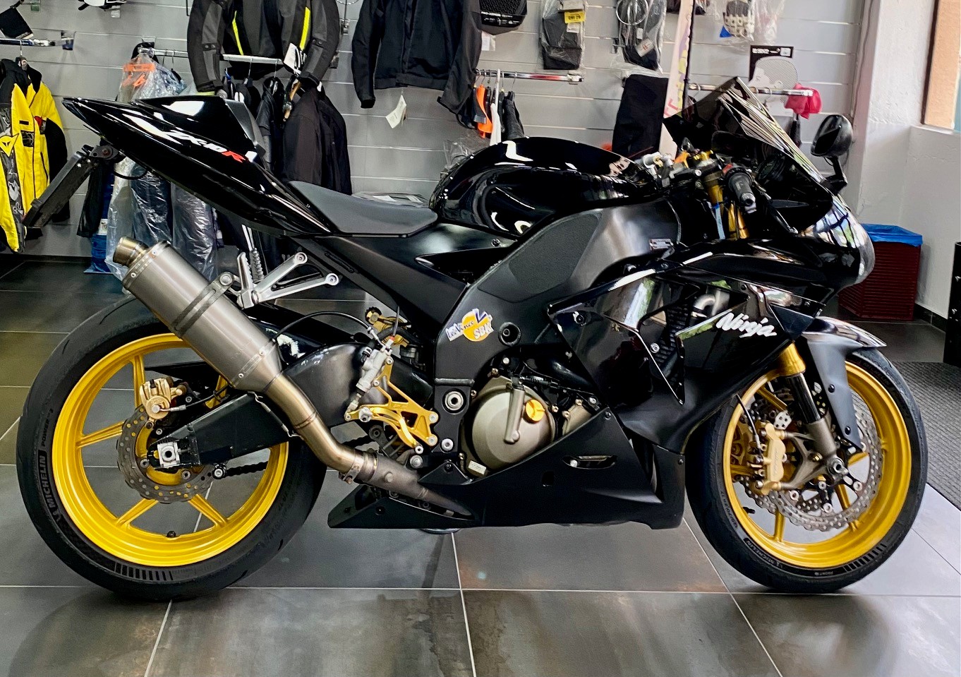 KAWASAKI Ninja ZX-10R-image-0
