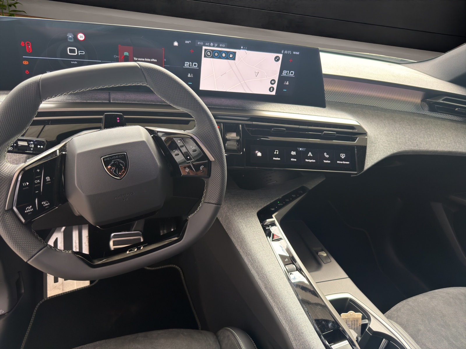 PEUGEOT 5008 145 e-DCS6 GT-image-6