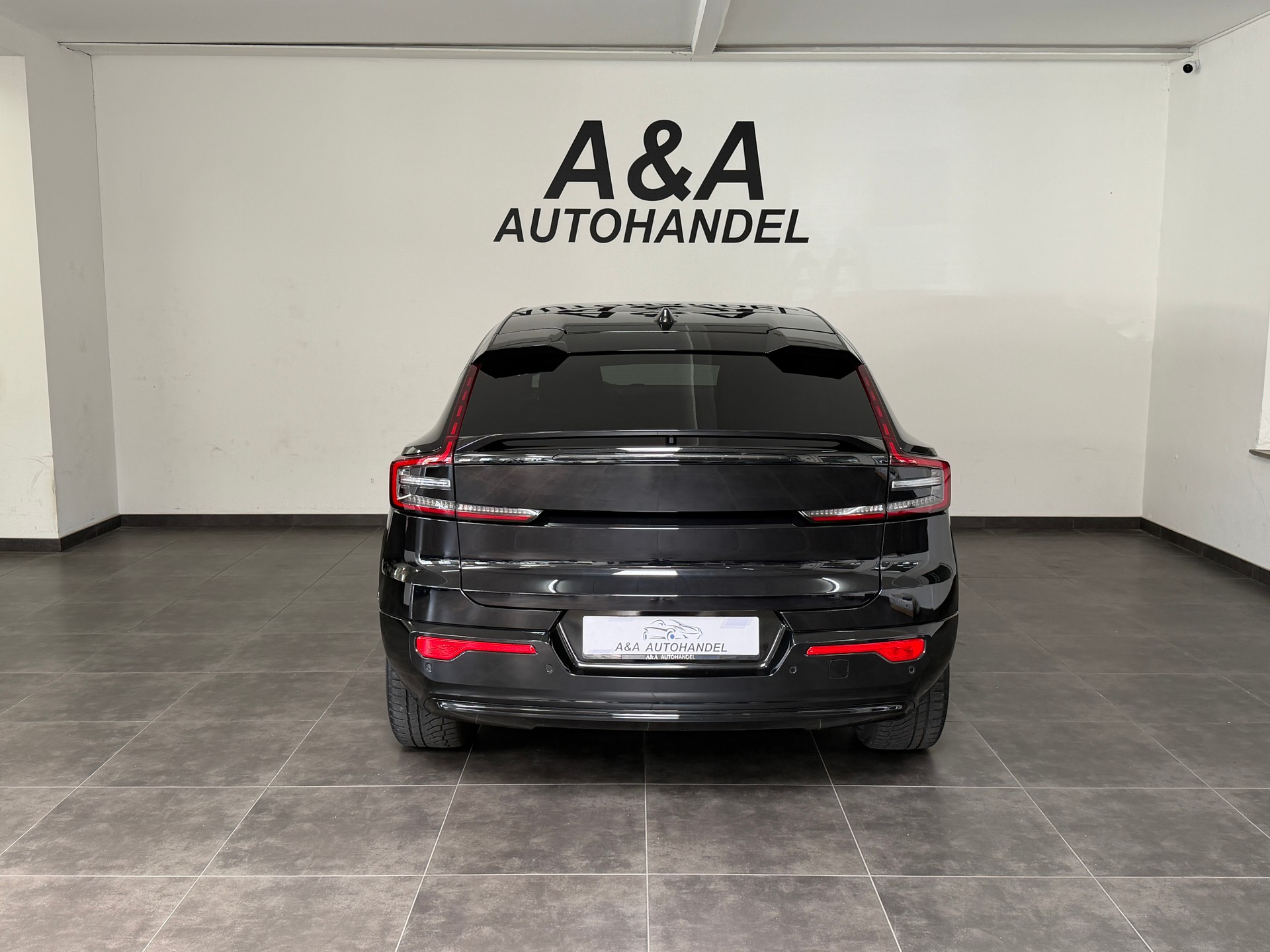 VOLVO C40 Recharge P8 Twin AWD Pure Electric Ultimate-image-4