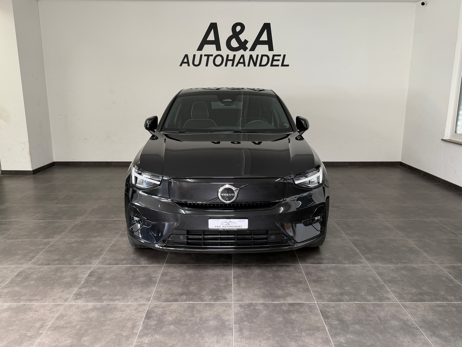 VOLVO C40 Recharge P8 Twin AWD Pure Electric Ultimate-showroom-element-1