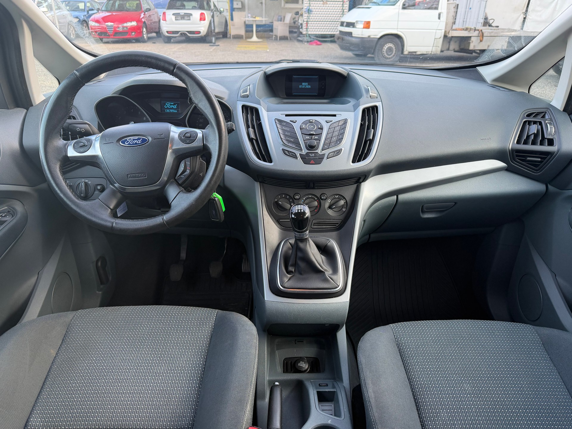 FORD C-Max 1.6 Ti-VCT Ambiente-image-8